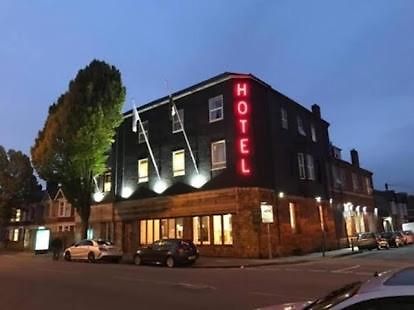 Hotels 24-7 - The Old Victoria Hotel Newport  Exterior photo